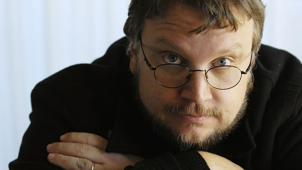 Guillermo_Del_Toro_har_det_vondt